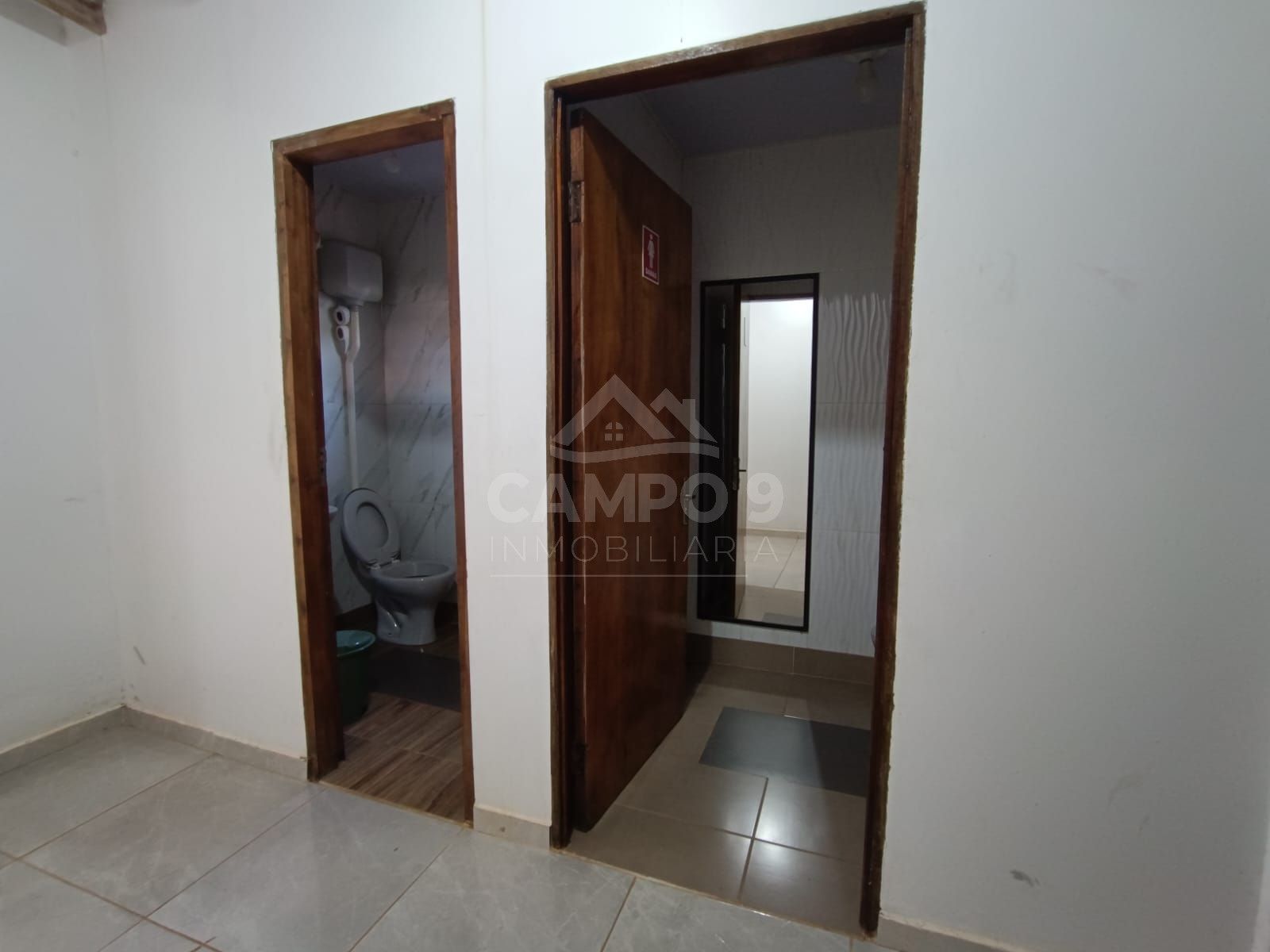 ALQUILO AMPLIO SALÓN COMERCIAL