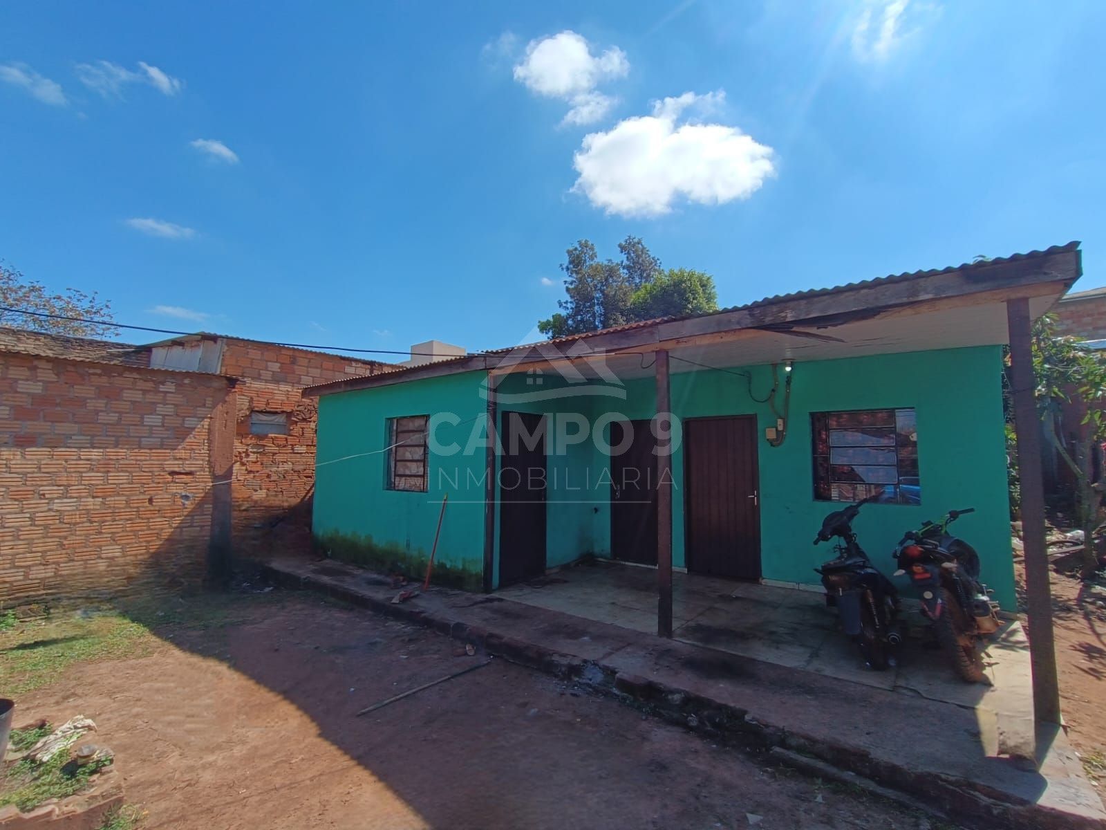 VENDO ESTA PROPIEDAD - TERRENO CON 2 CASAS