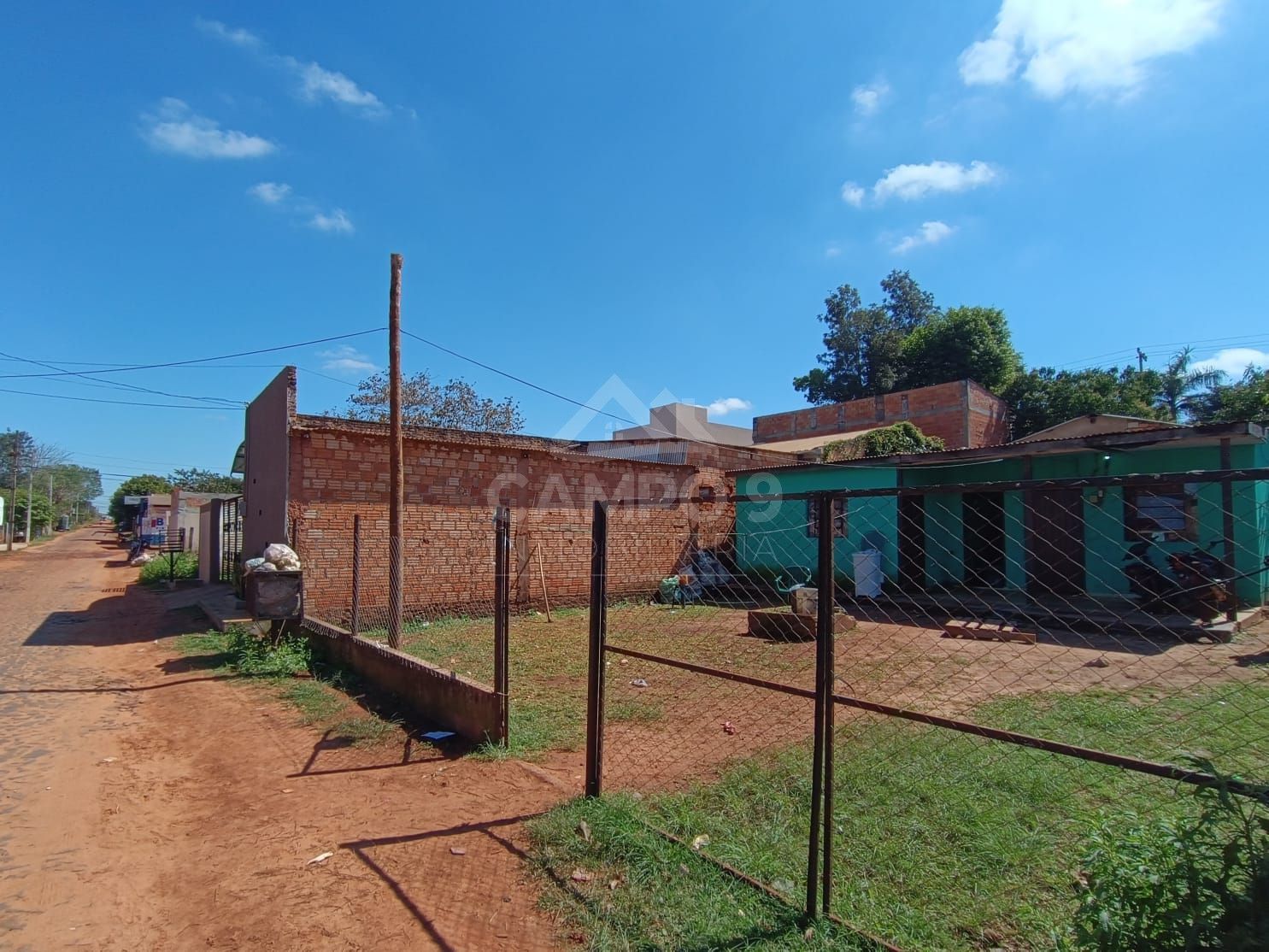 VENDO ESTA PROPIEDAD - TERRENO CON 2 CASAS