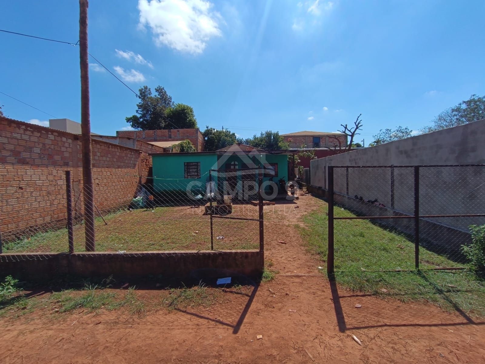 VENDO ESTA PROPIEDAD - TERRENO CON 2 CASAS