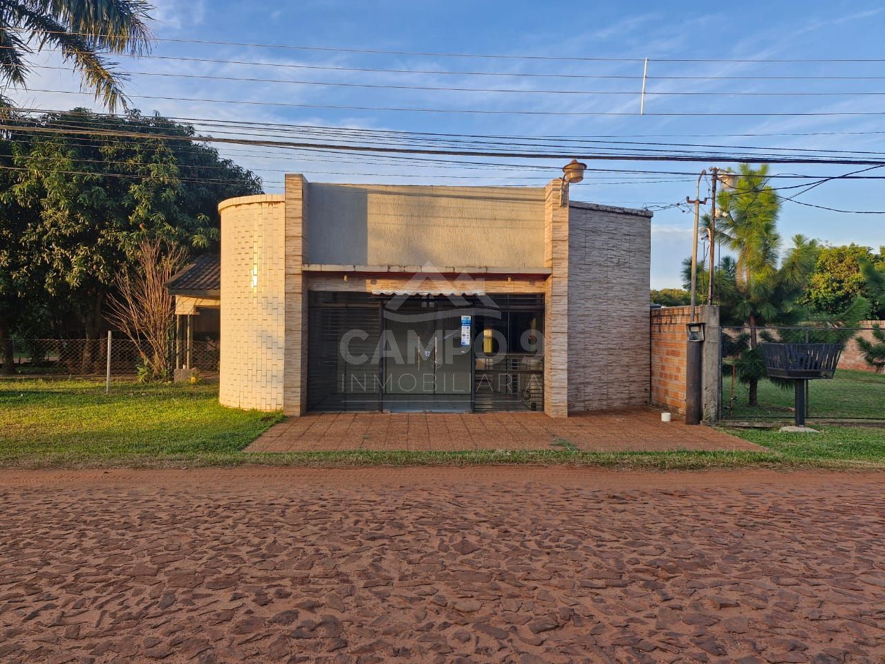 VENDO ESTA VIVIENDA (A una cuadra de Pádel Chopp)