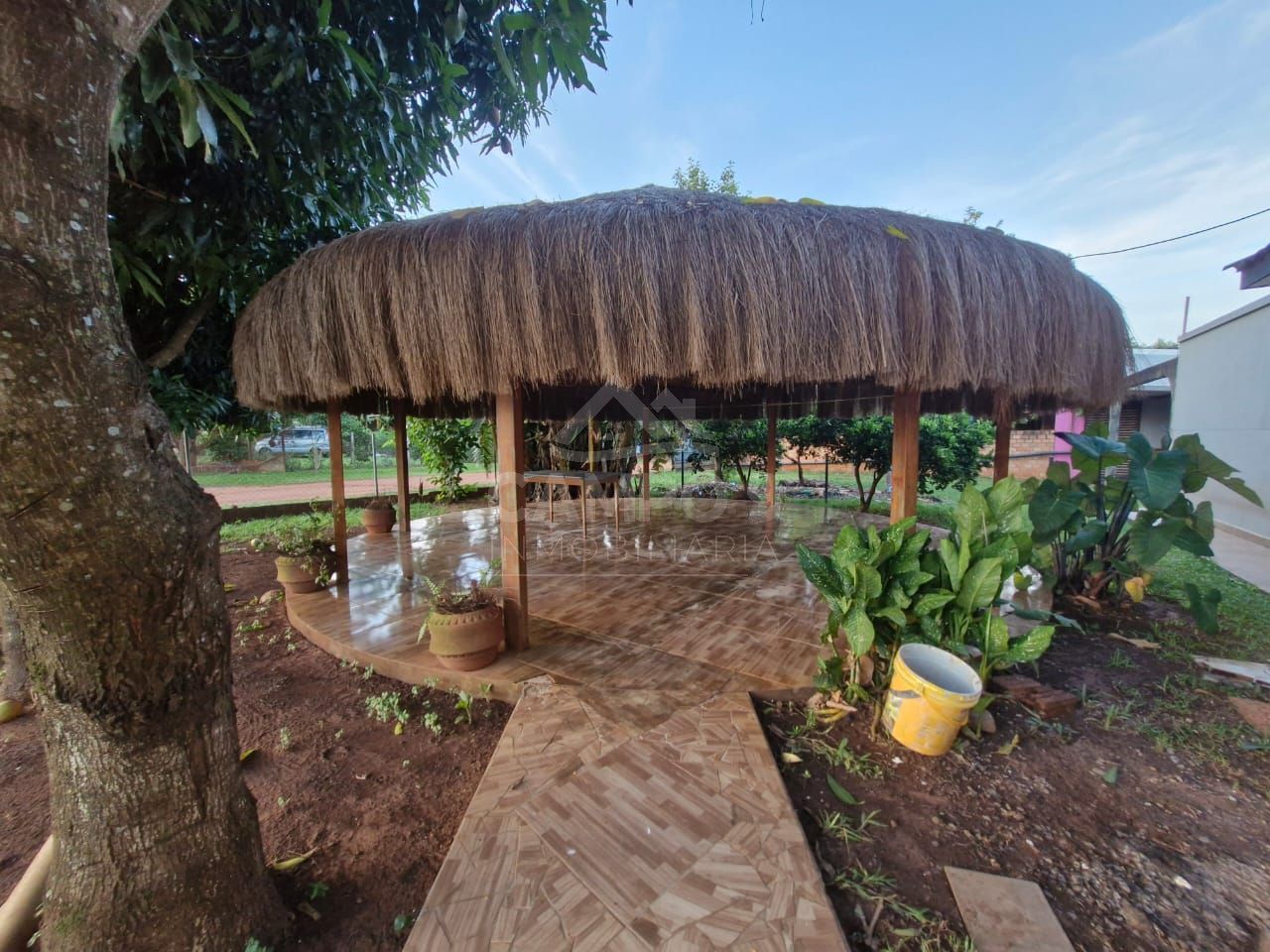 VENDO ESTA VIVIENDA (A una cuadra de Pádel Chopp)