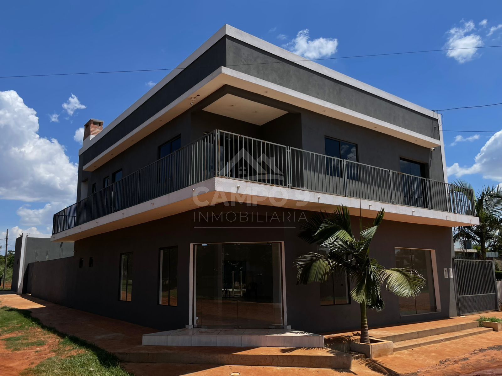 ALQUILO SALÓN COMERCIAL