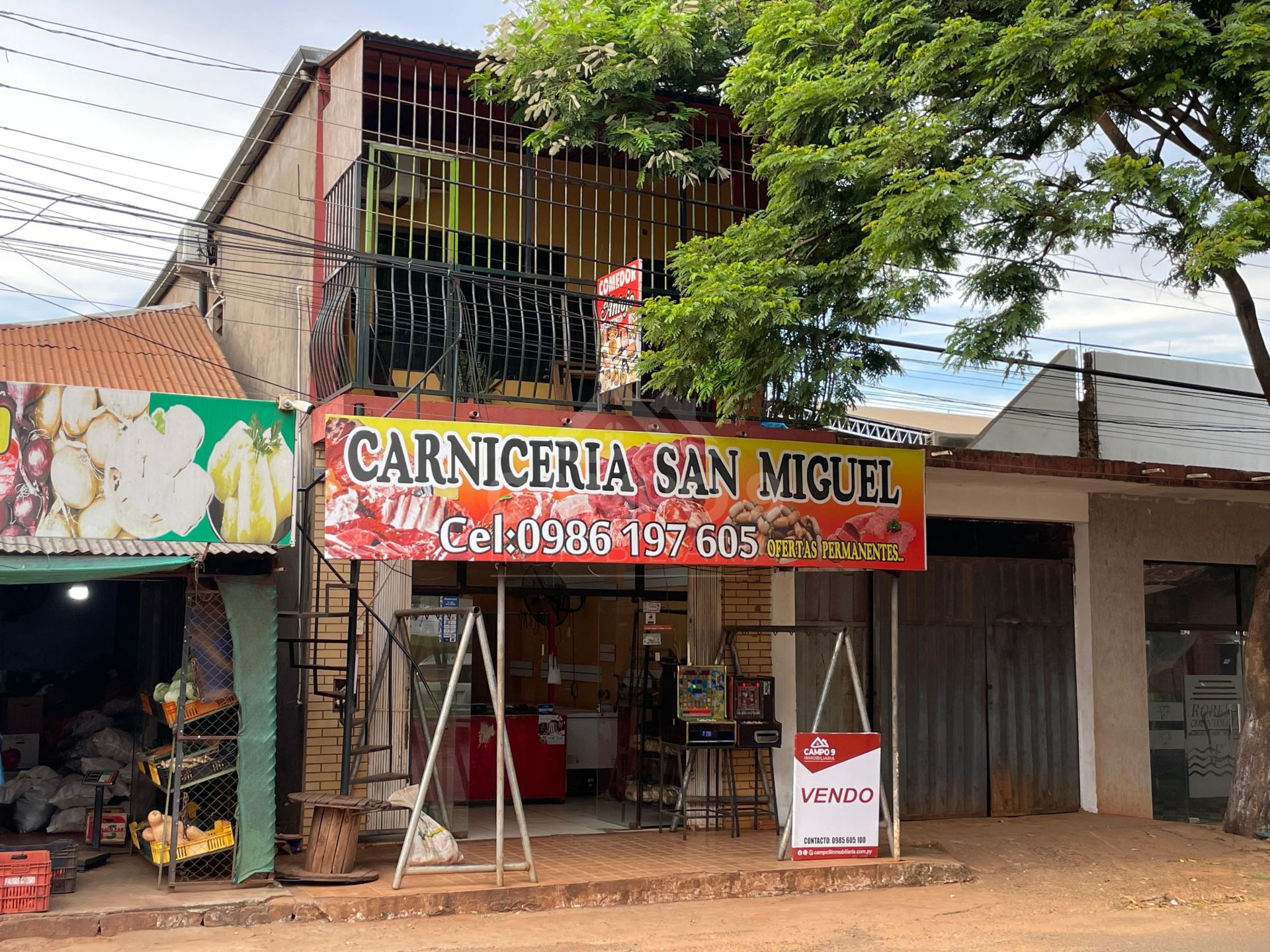 VENDO ESTA PROPIEDAD (Frente al polideportivo municipal)