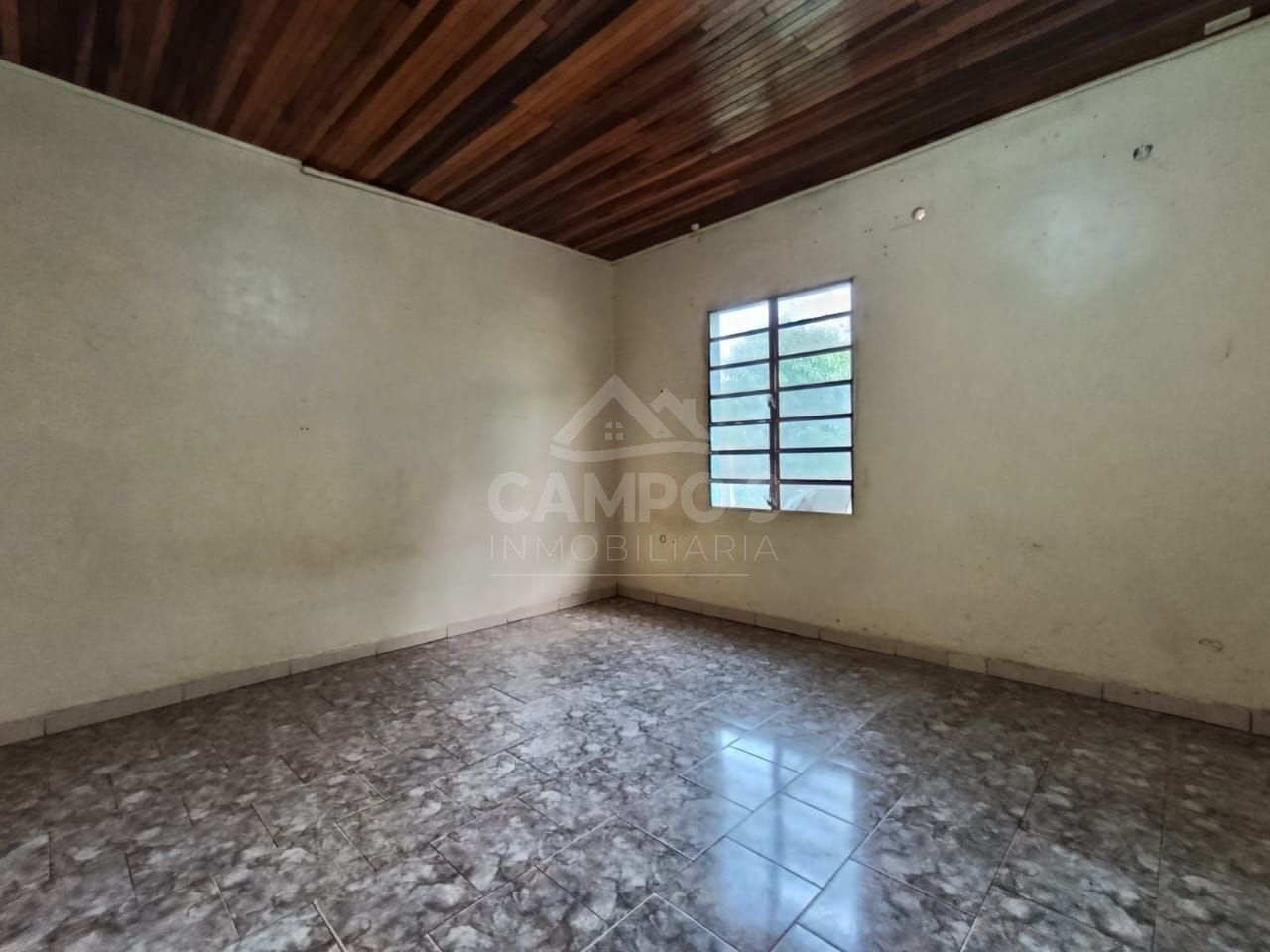 VENDO ESTA CASA (Sobre calle Emiliano R. Fernández)
