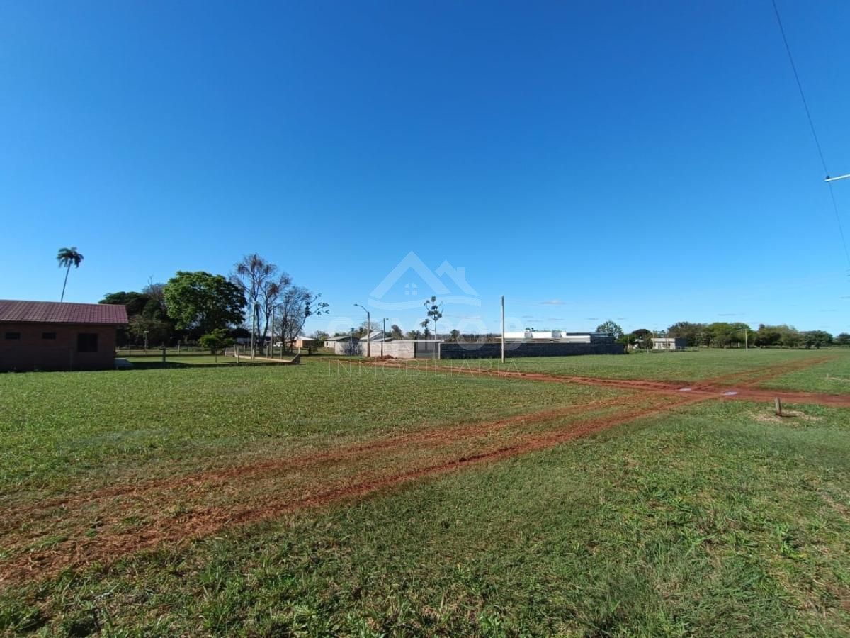 EN VENTA ESTE TERRENO