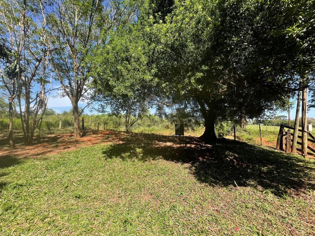 EN VENTA ESTE TERRENO
