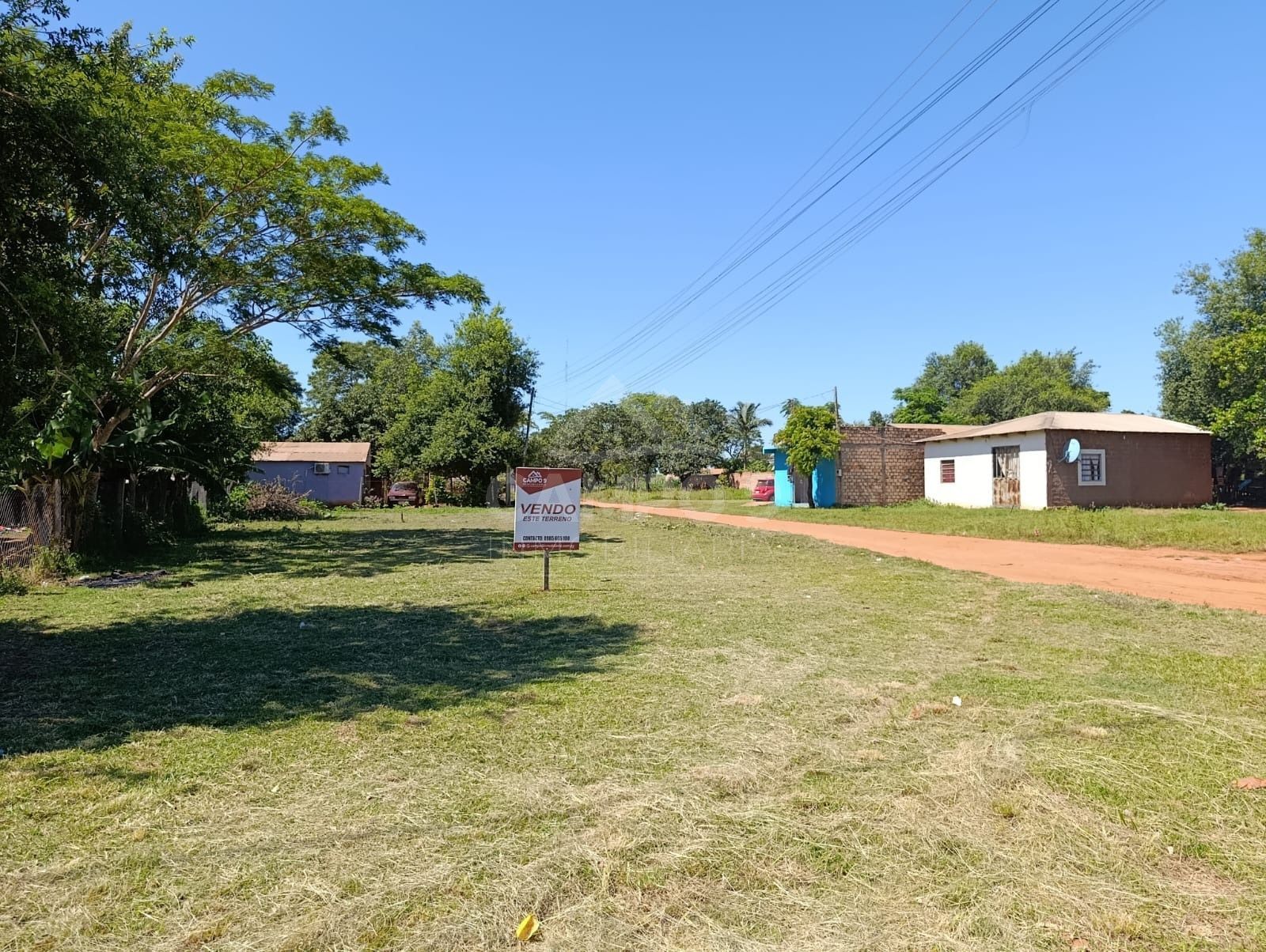 EN VENTA: TERRENO EN ESQUINA