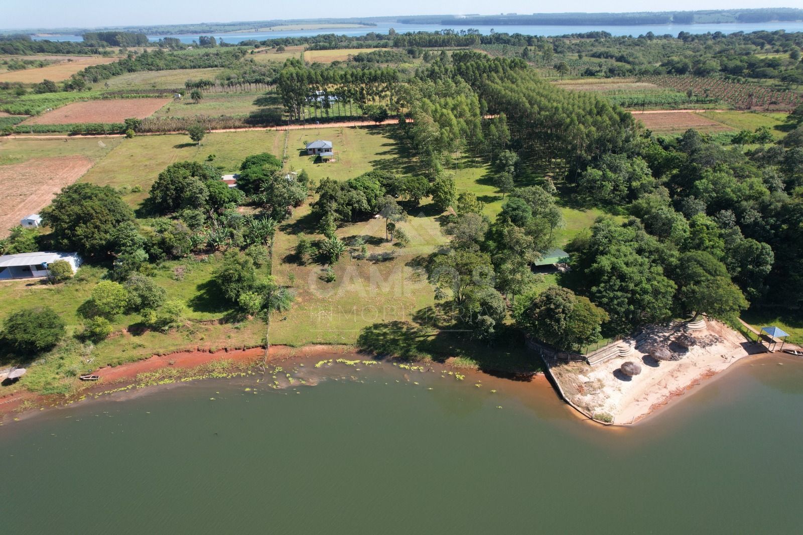 OPORTUNIDAD ÚNICA - TU LUGAR SOÑADO FRENTE AL LAGO YGUAZÚ