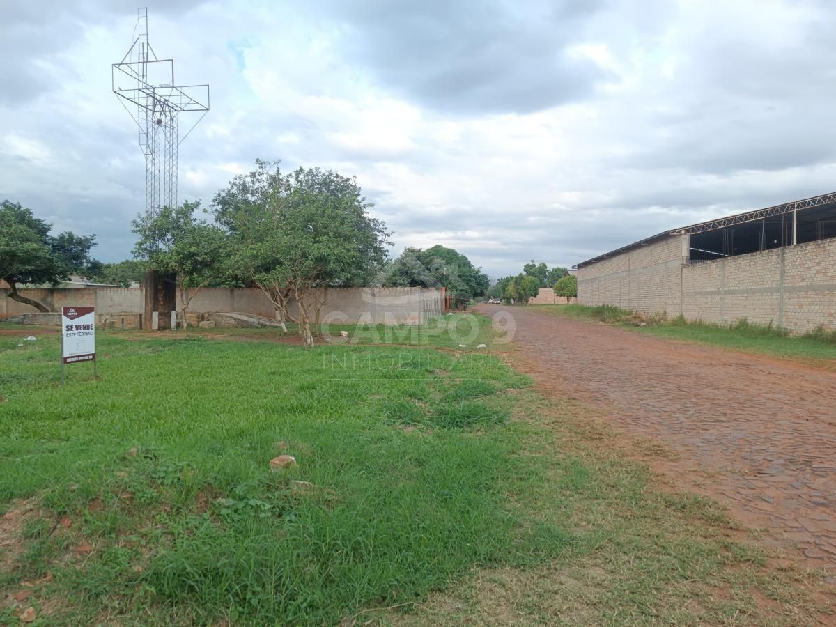 EN VENTA ESTE TERRENO