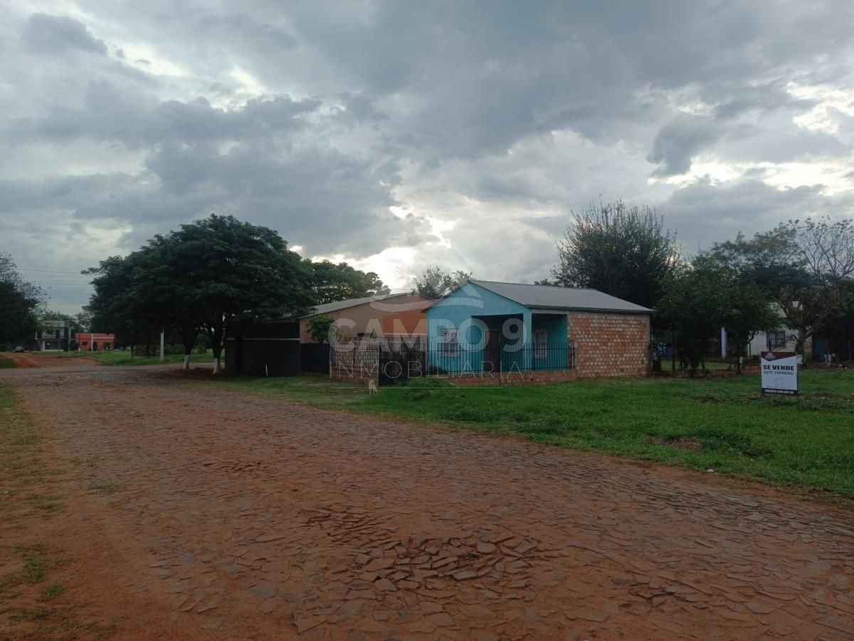 EN VENTA ESTE TERRENO