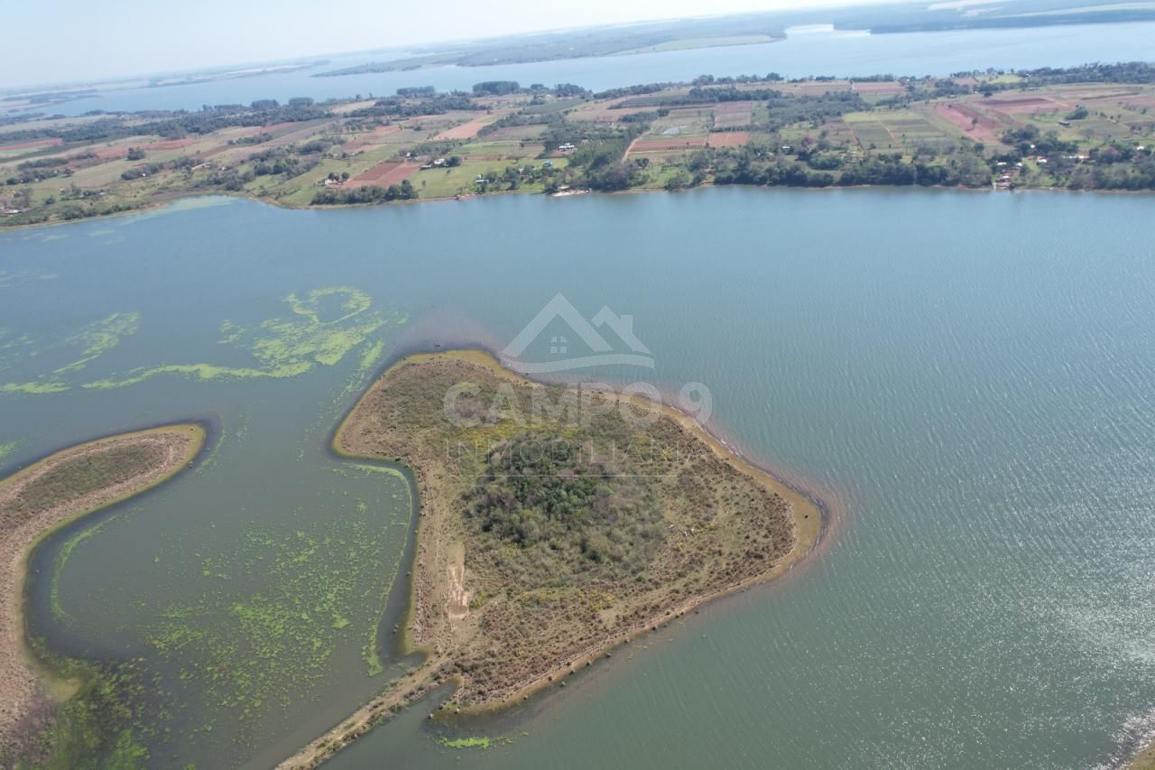 PROPIEDAD EN VENTA FRENTE AL LAGO YGUAZÚ