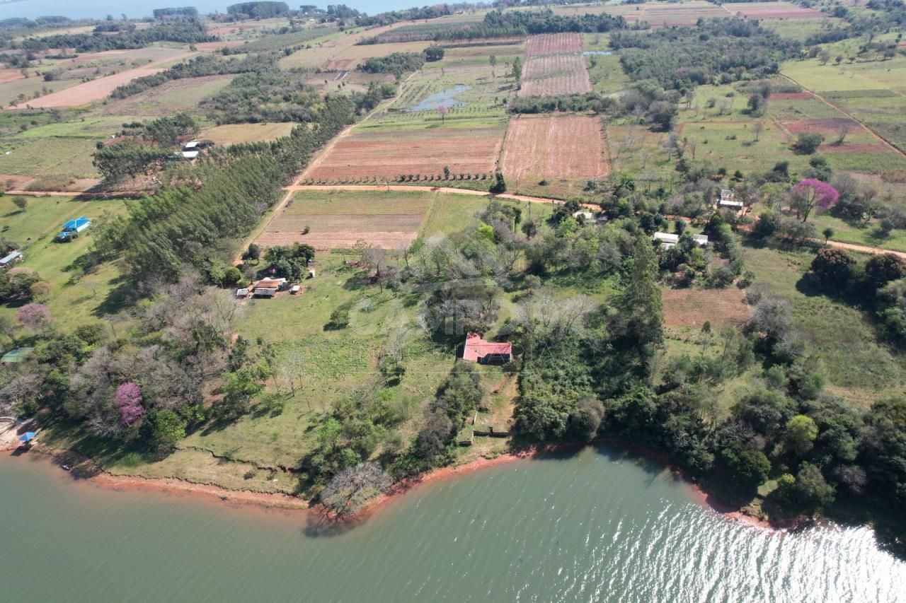 PROPIEDAD EN VENTA FRENTE AL LAGO YGUAZÚ